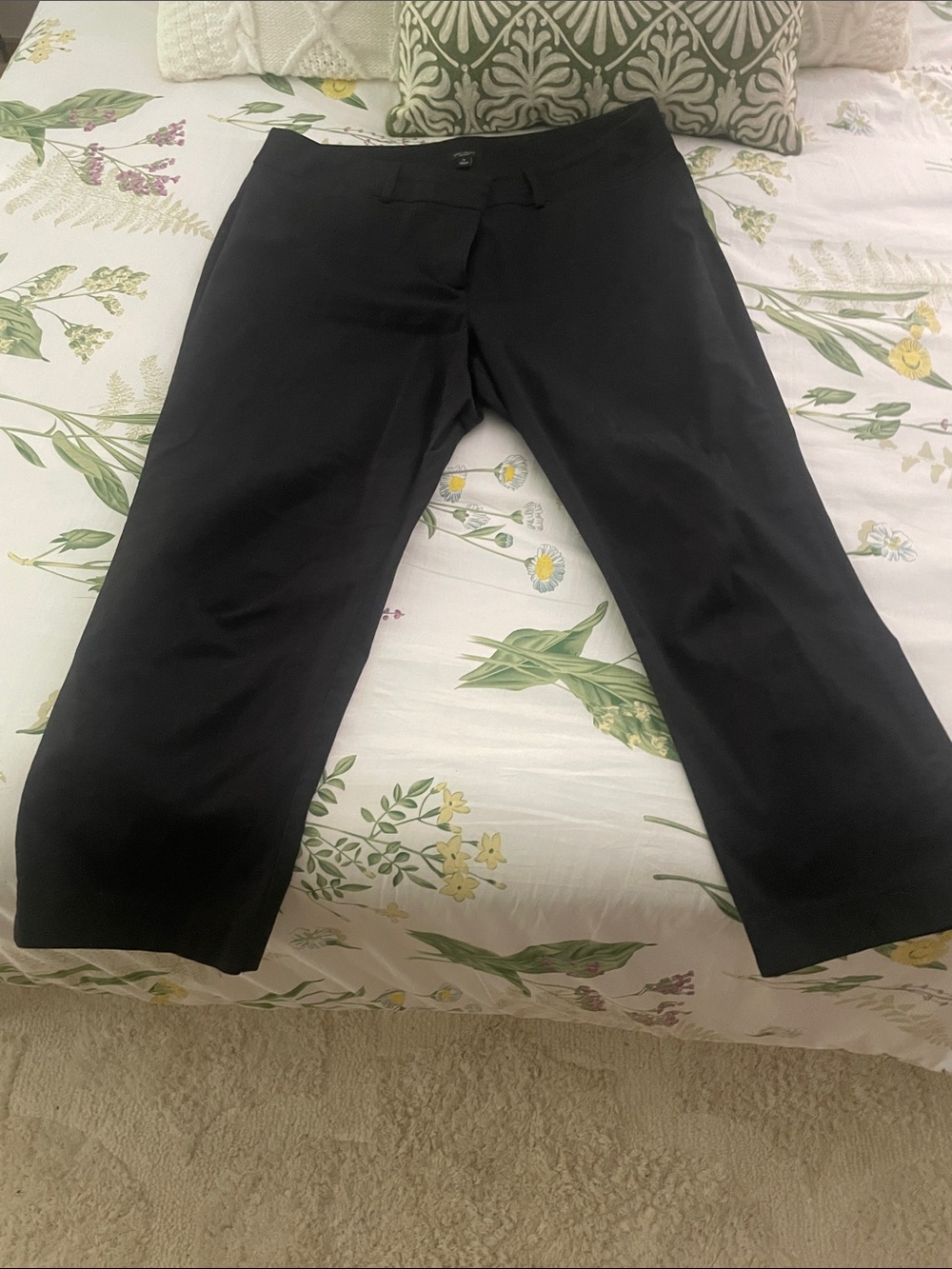 Ann Taylor Factory Black Cropped Dress Pants